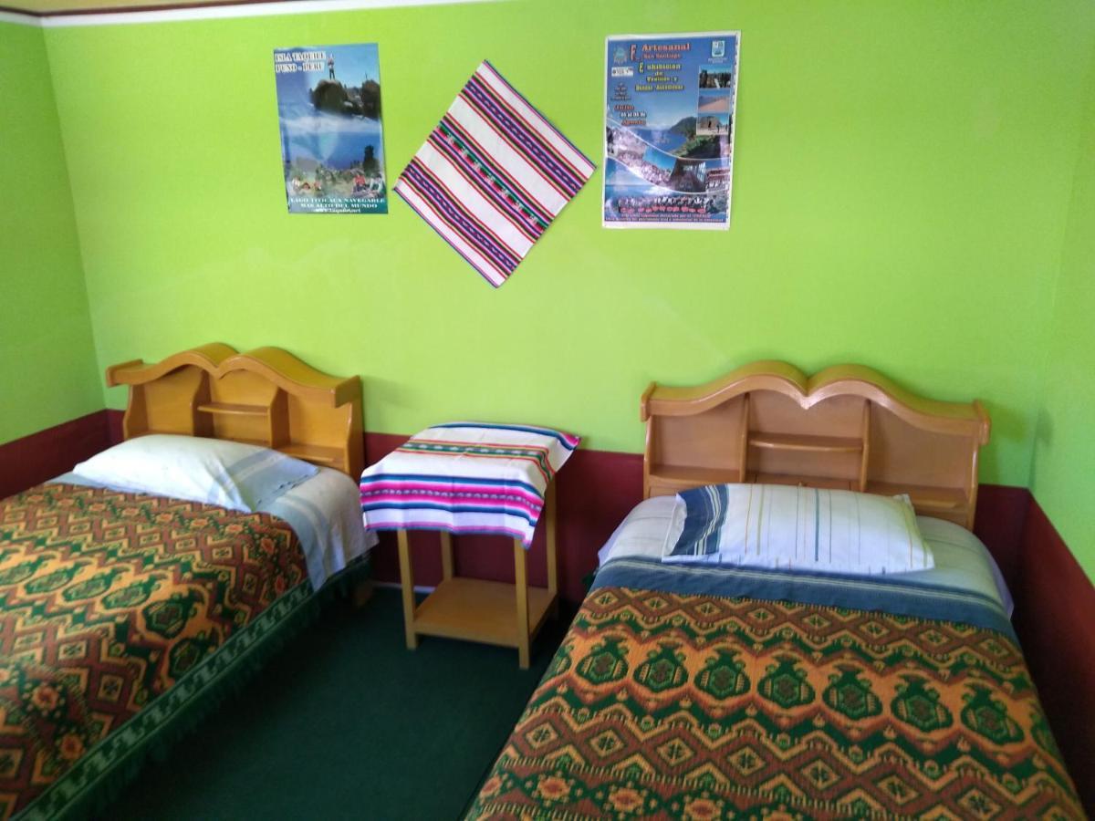 Hotel Taquile Familia Celso Huillanopampa Esterno foto