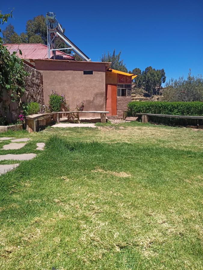 Hotel Taquile Familia Celso Huillanopampa Esterno foto