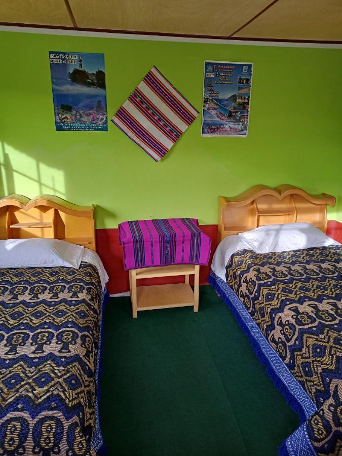 Hotel Taquile Familia Celso Huillanopampa Esterno foto